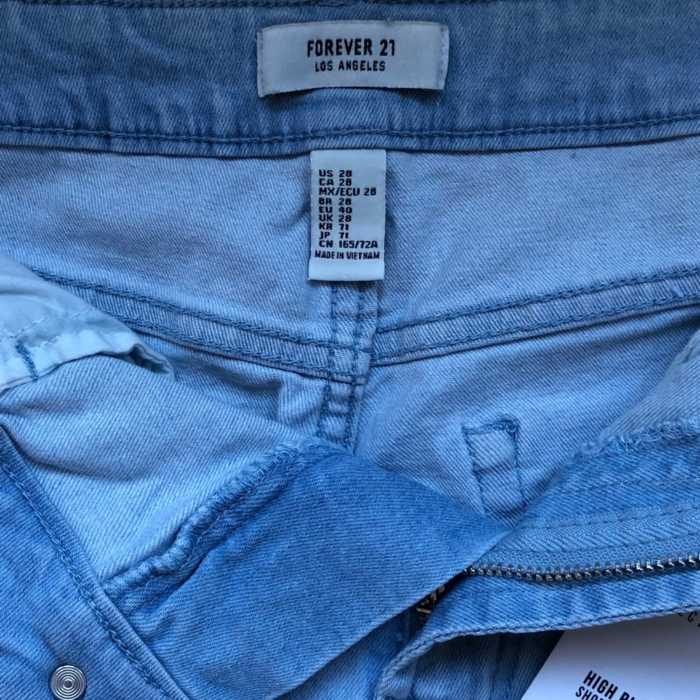 High Rise Jean Shorts size 28 - Picture 7 of 8